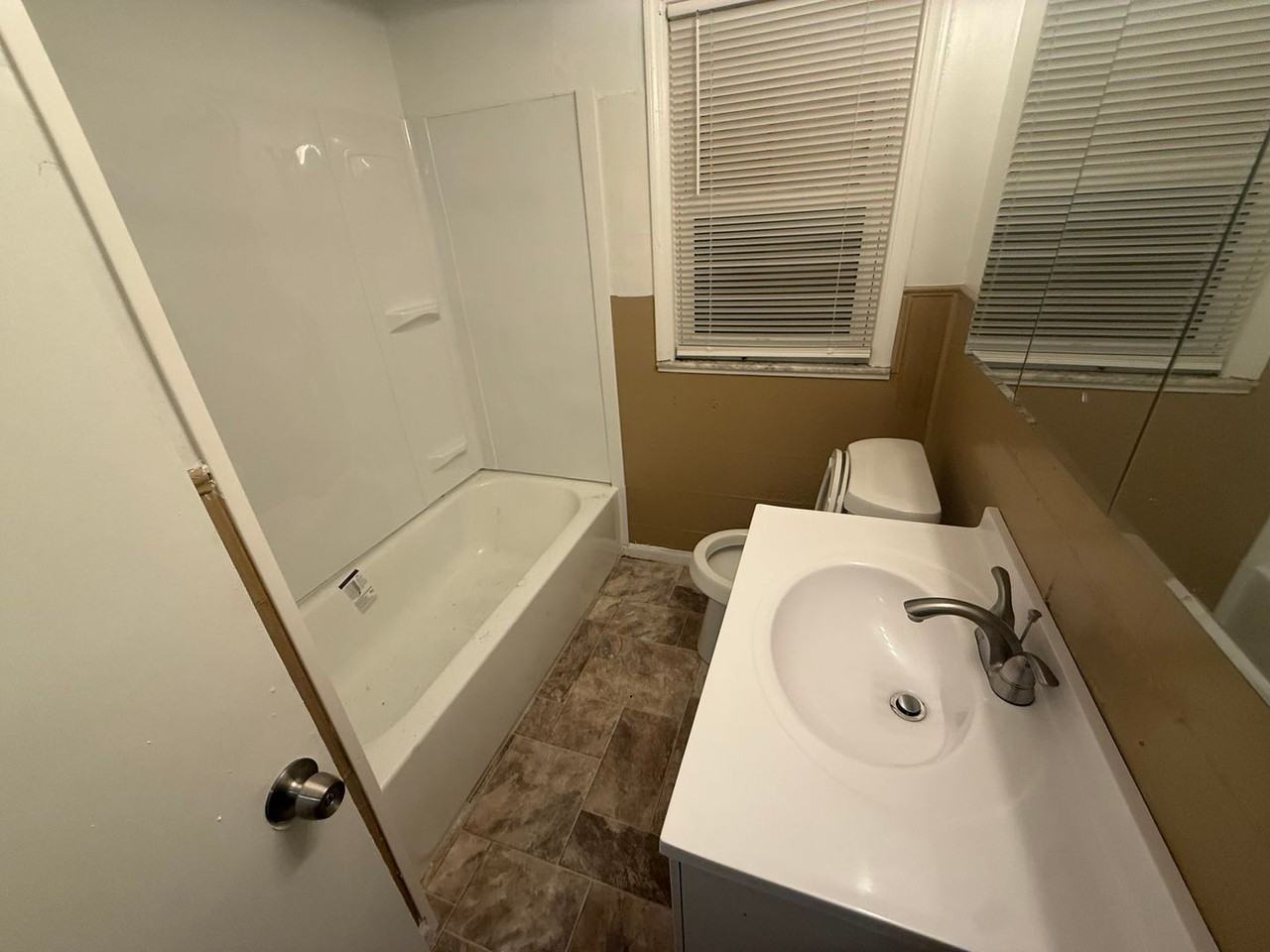 19967 Dean St - Photo 6 of 9