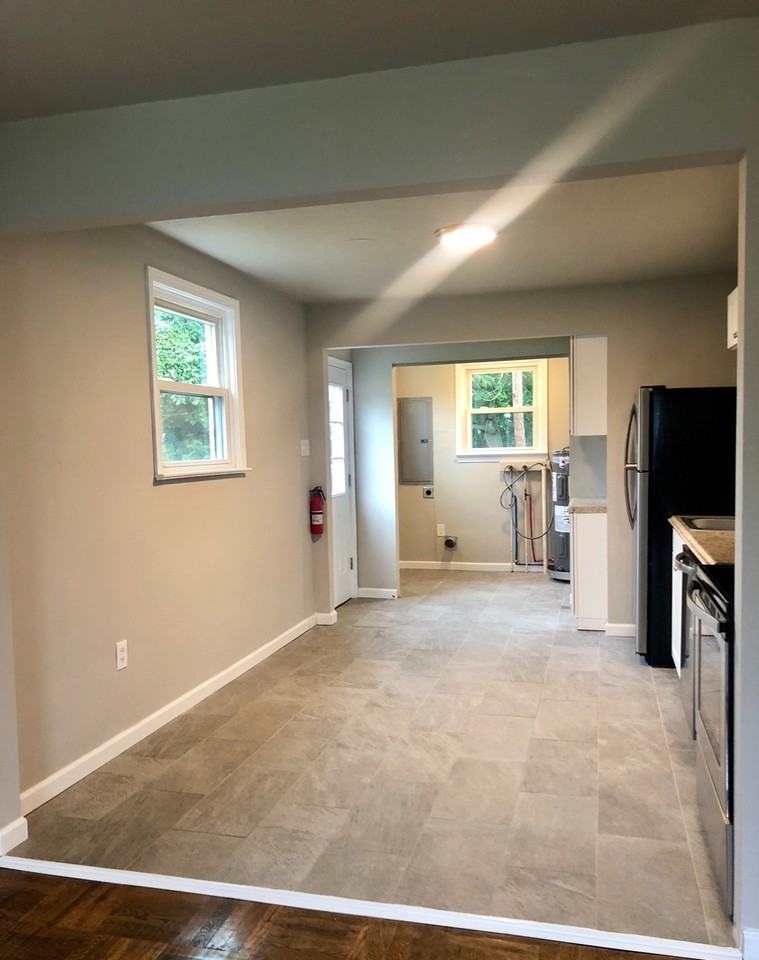 713 Fourth Ave - Photo 3 of 7