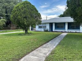 featured image of 2529 Tanglewood St