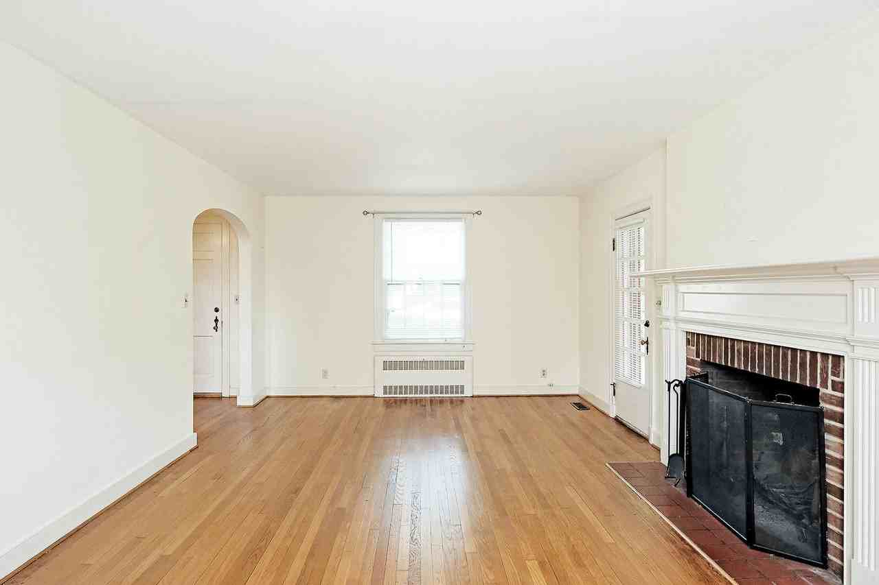630 Page St - Photo 4 of 25