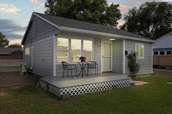 706 Willard Ave #1 - Photo 2 of 20