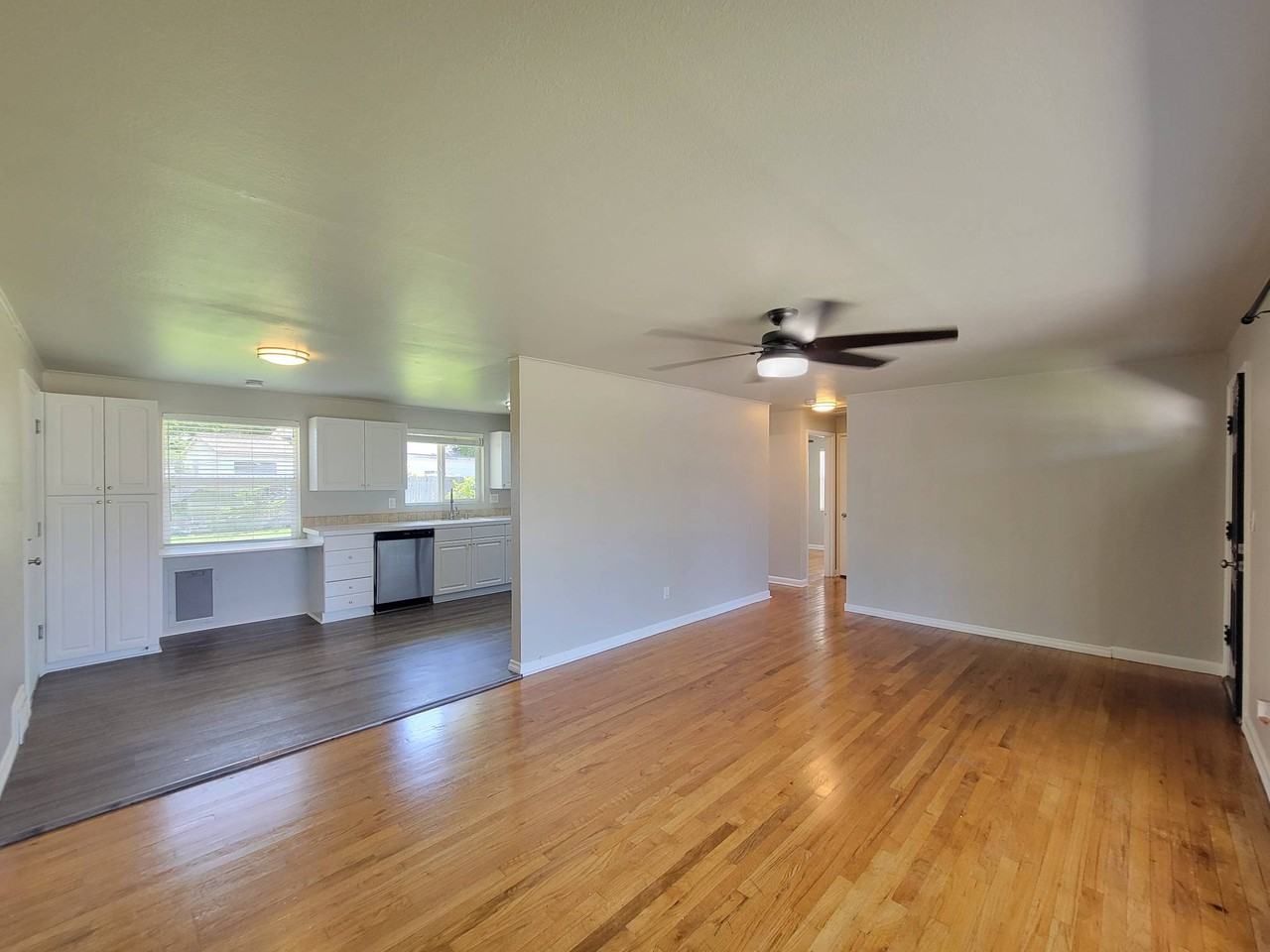425 W 12th Ave #1 - Photo 4 of 25