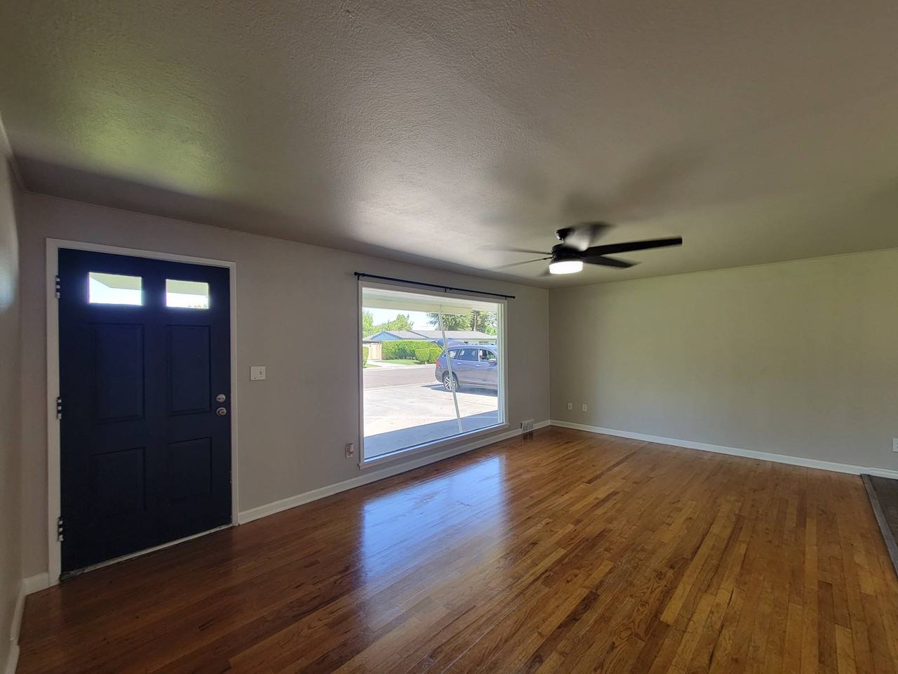 425 W 12th Ave #1 - Photo 6 of 25