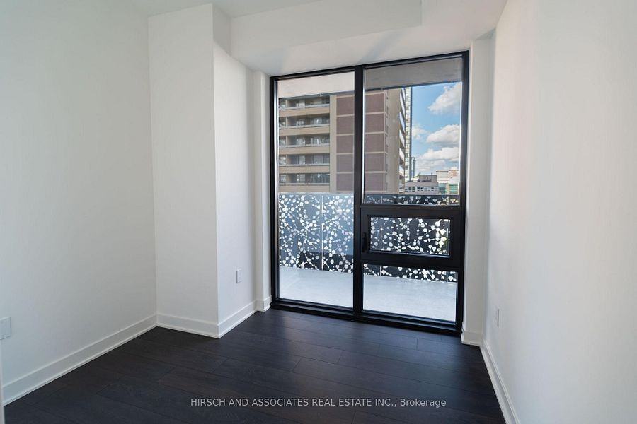 55 Charles Street East - Photo 16
