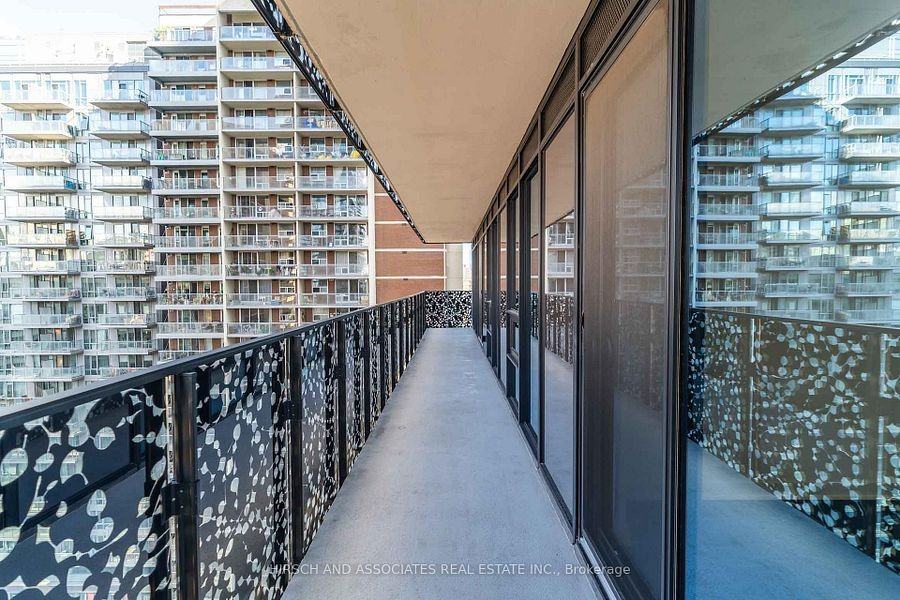 55 Charles Street East - Photo 20