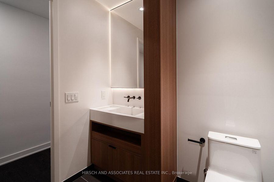 55 Charles Street East - Photo 22