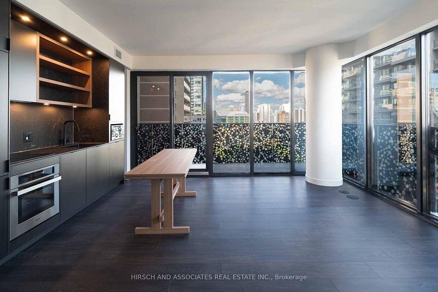 55 Charles Street East - Photo 23