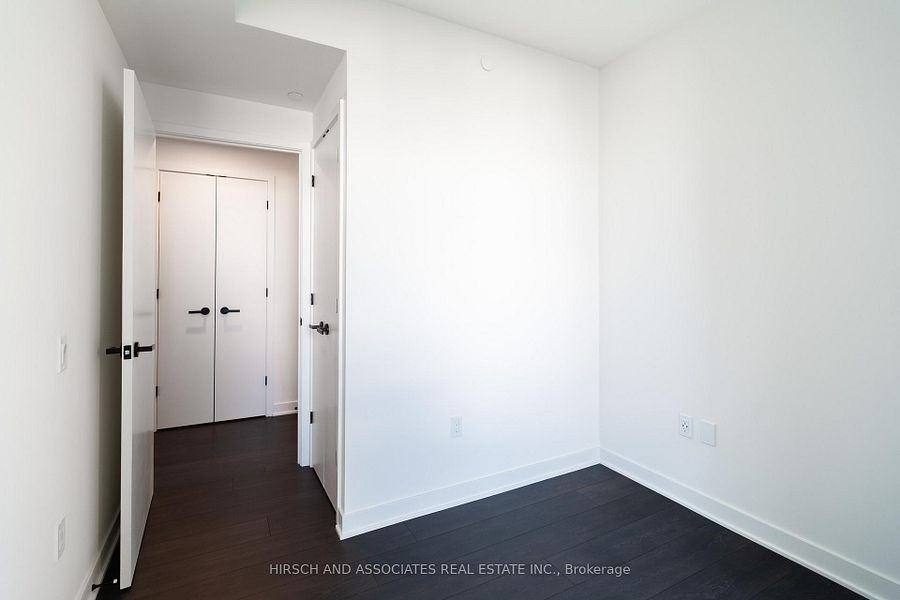 55 Charles Street East - Photo 31