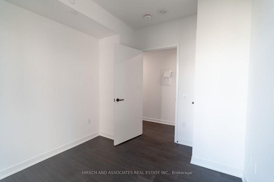 55 Charles Street East - Photo 35