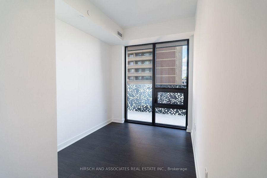 55 Charles Street East - Photo 37