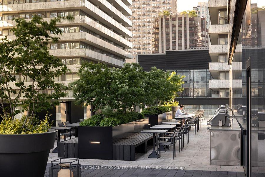 55 Charles Street East - Photo 6