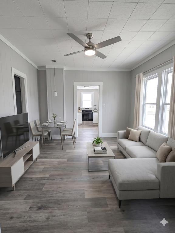 118 Franklin St - Photo 4 of 6