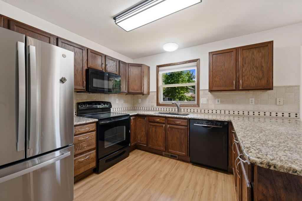 2456 Mary Beth Ct - Photo 7 of 21
