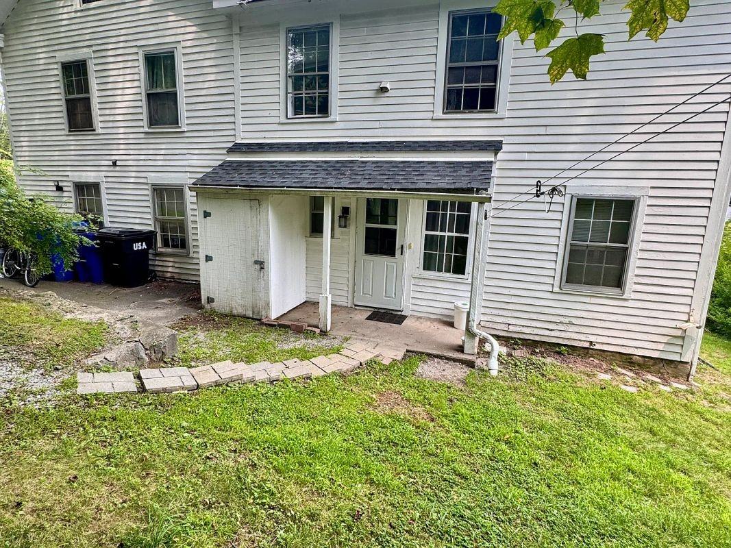111 Rockwell St ##A