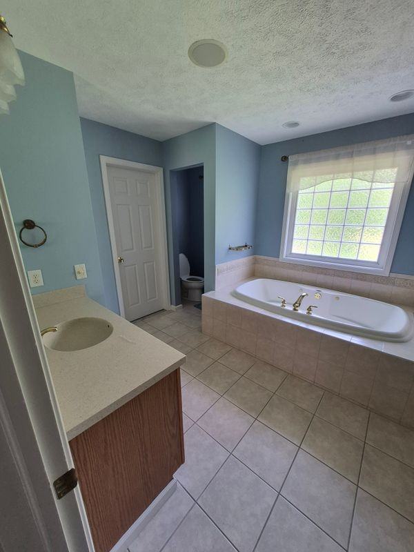 7224 Moss Creek Cir - Photo 3 of 9