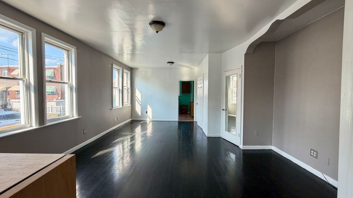 4301 Cottman Ave - Photo 3 of 13