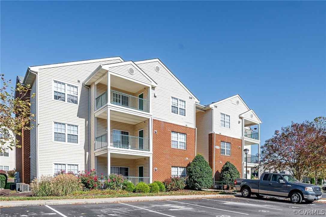 9410 Links Ln - Photo 2 of 5