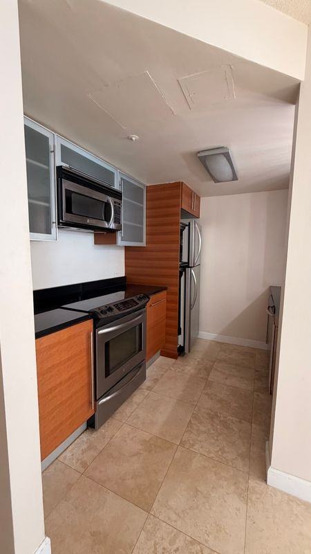 526 Pacific Ave - Photo 5 of 6