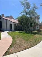 featured image of 926 E Dryden St