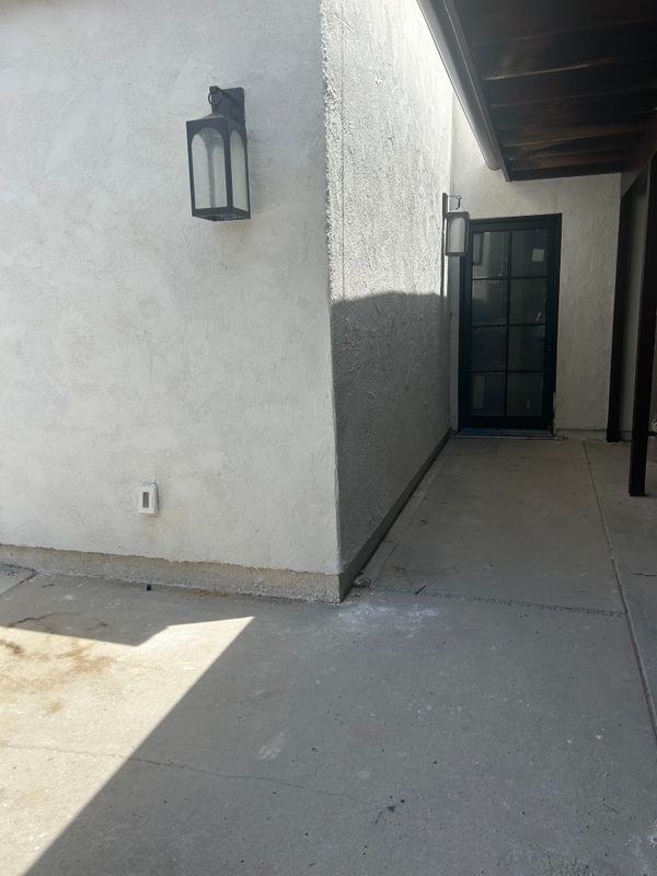 926 E Dryden St ##Adu - Photo 2 of 12