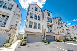 featured image of 715 Algona Ave