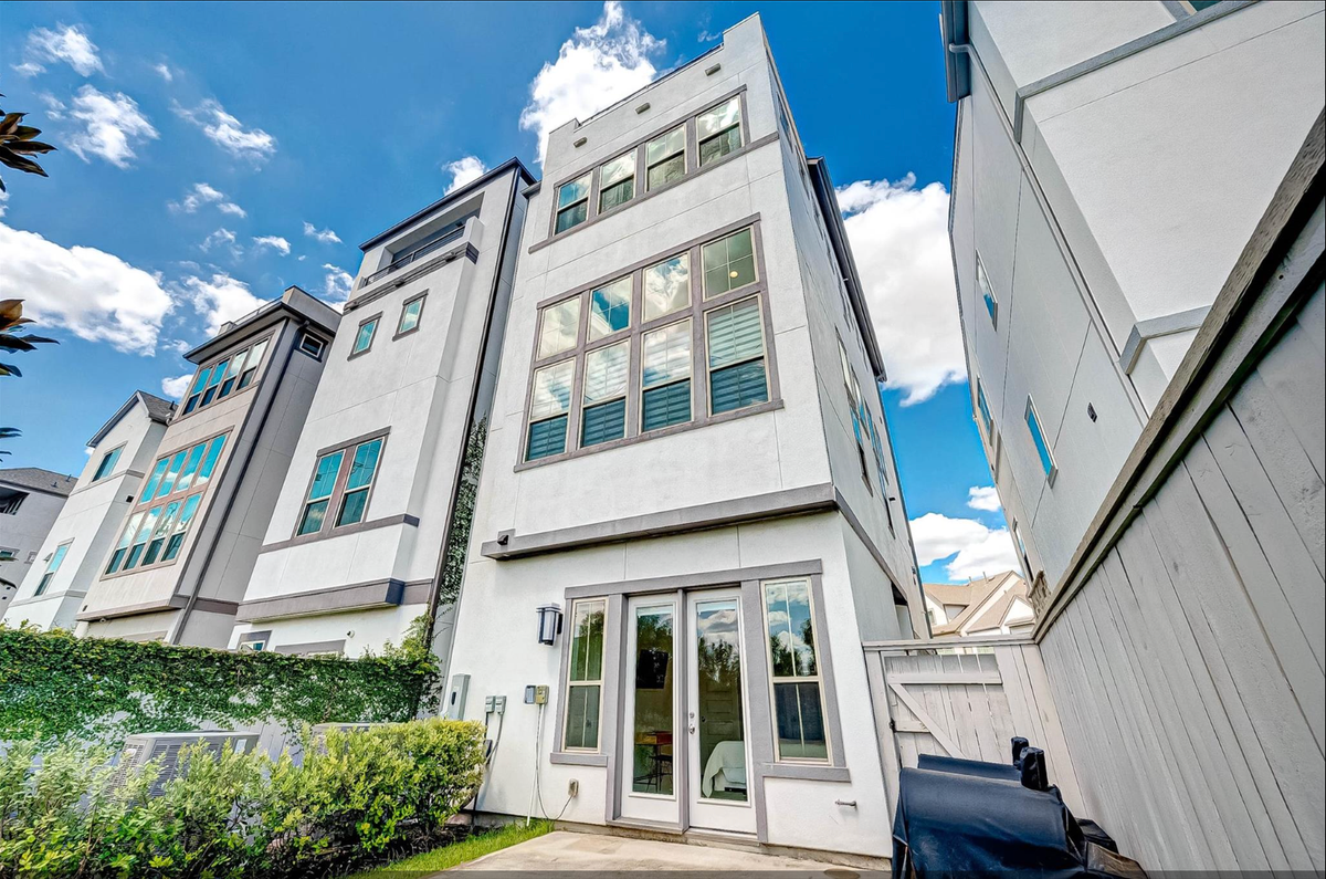 715 Algona Ave - Photo 7 of 7