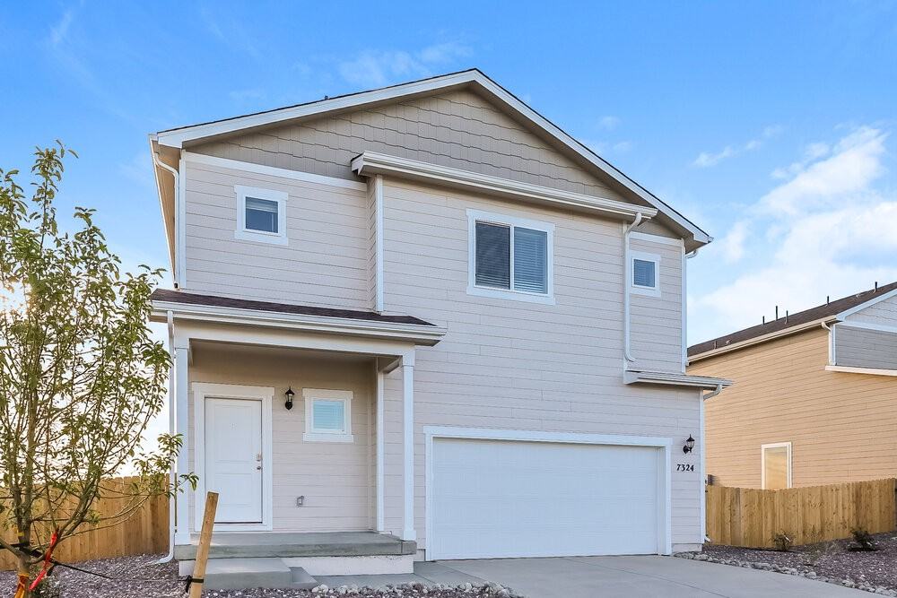 7324 Crystal Ave - Photo 4 of 17