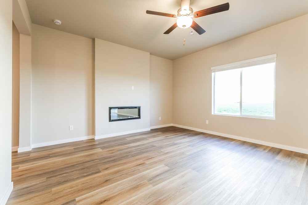 7324 Crystal Ave - Photo 6 of 17