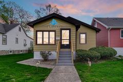 648 Stewart Ct - Photo 1 of 1