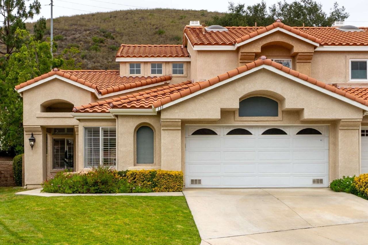 131 Concerto Dr - Photo 2 of 35