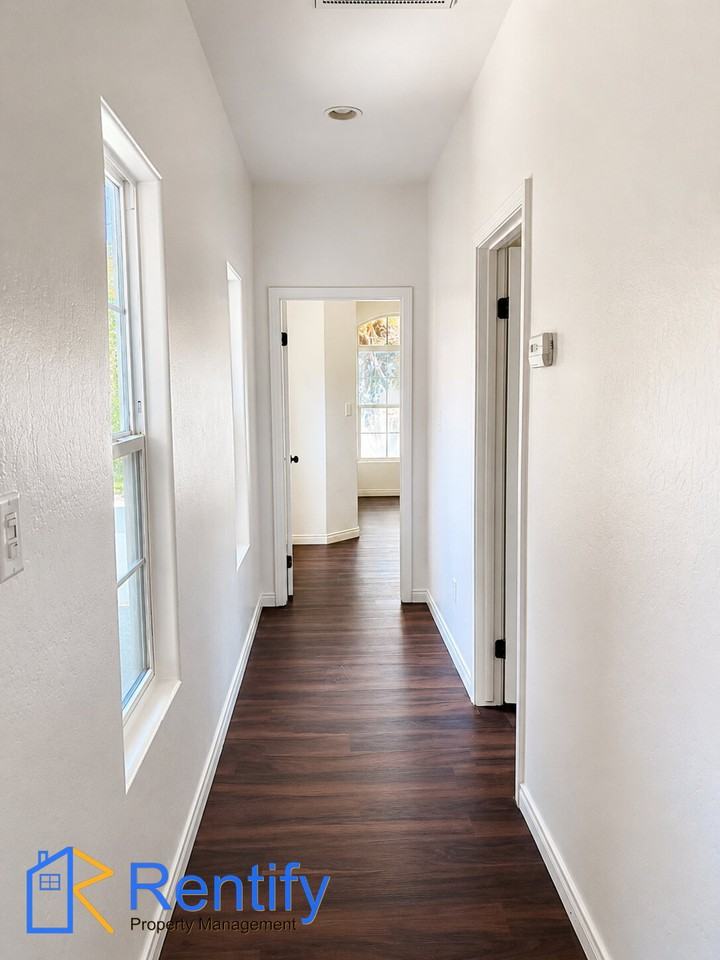 7224 Whitewater Falls Dr - Photo 7 of 37