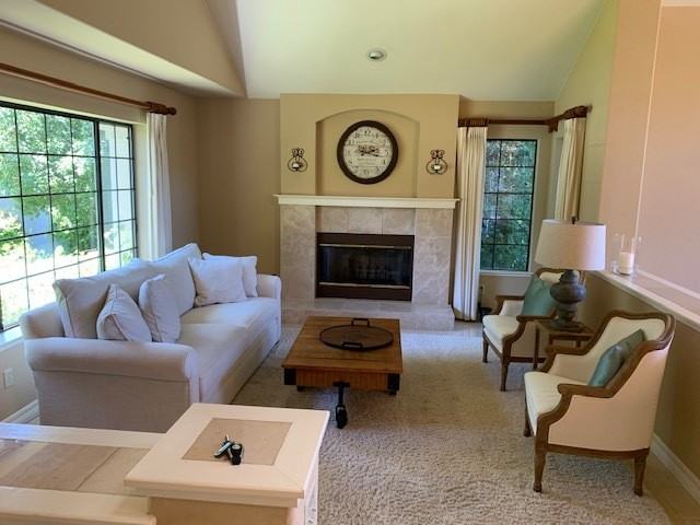 352 Troon Ct - Photo 4 of 20
