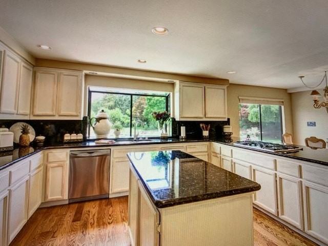 352 Troon Ct - Photo 6 of 20
