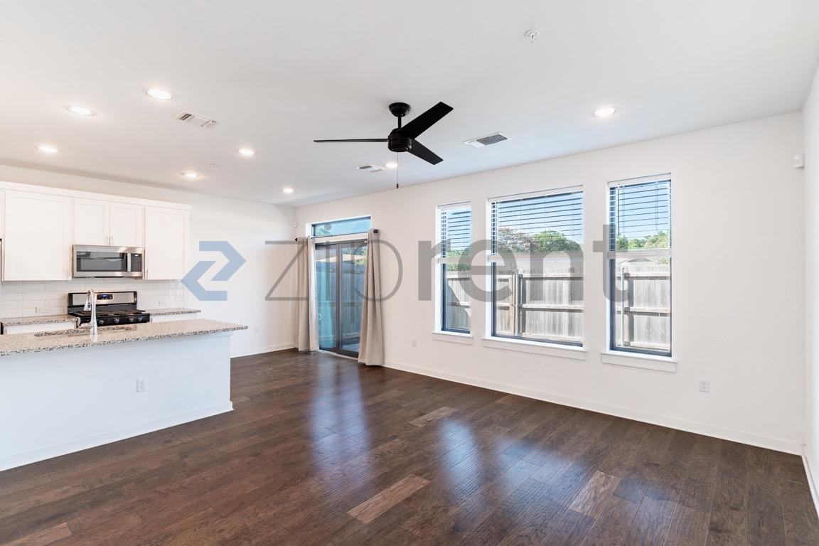 6409 Berkman Dr #7 - Photo 2 of 20