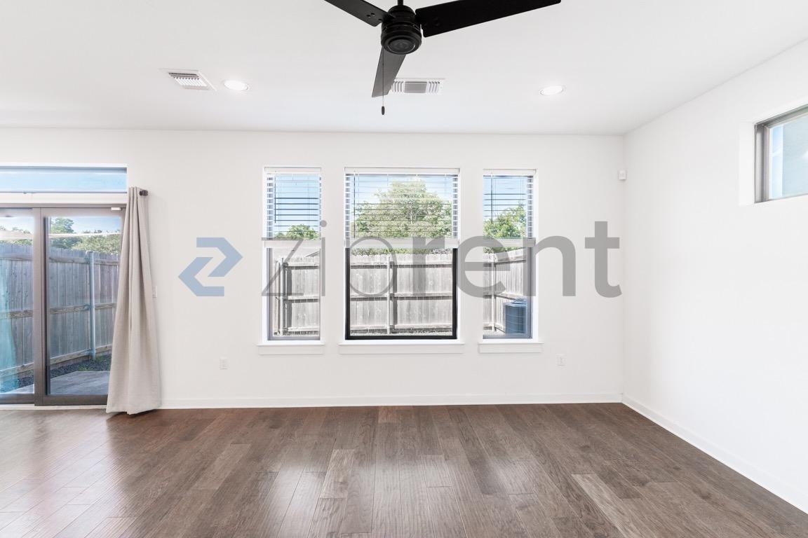 6409 Berkman Dr #7 - Photo 6 of 20