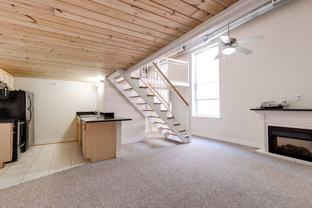 1321 1/2 E Main St #206 - Photo 1 of 1