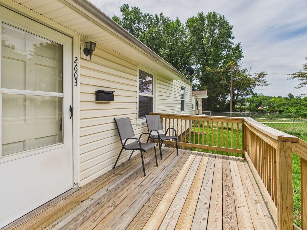 2603 Houston Ave - Photo 3 of 33