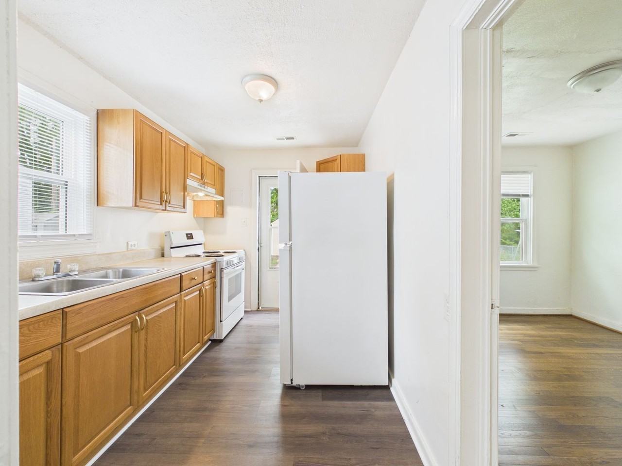 2603 Houston Ave - Photo 7 of 33