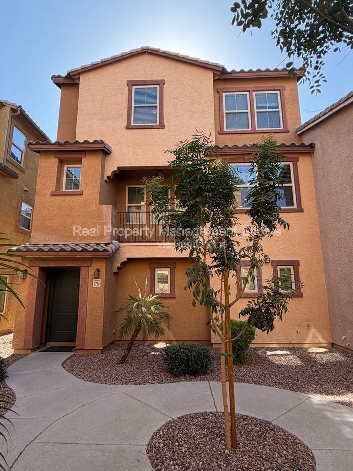 7724 W Pipestone Pl