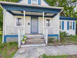 featured image of 124 Henrico St