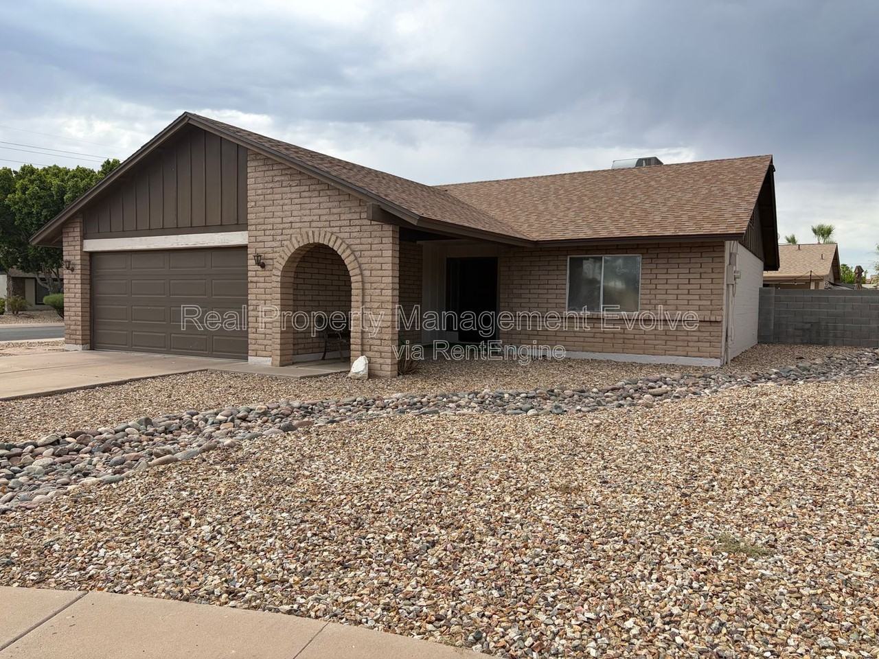 16645 N 34th Dr - Photo 2 of 29