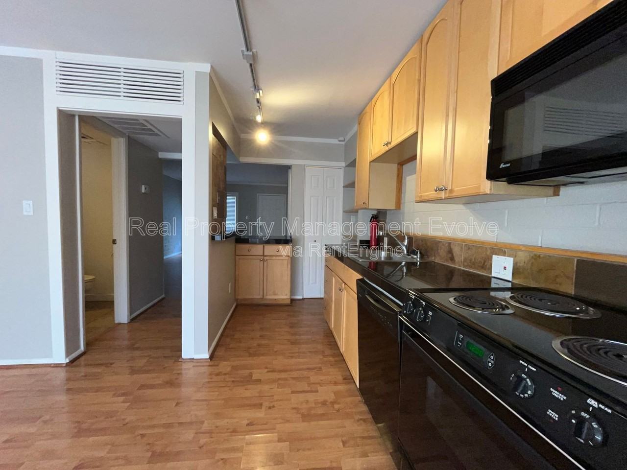 3637 E Monterosa St #7 - Photo 6 of 19