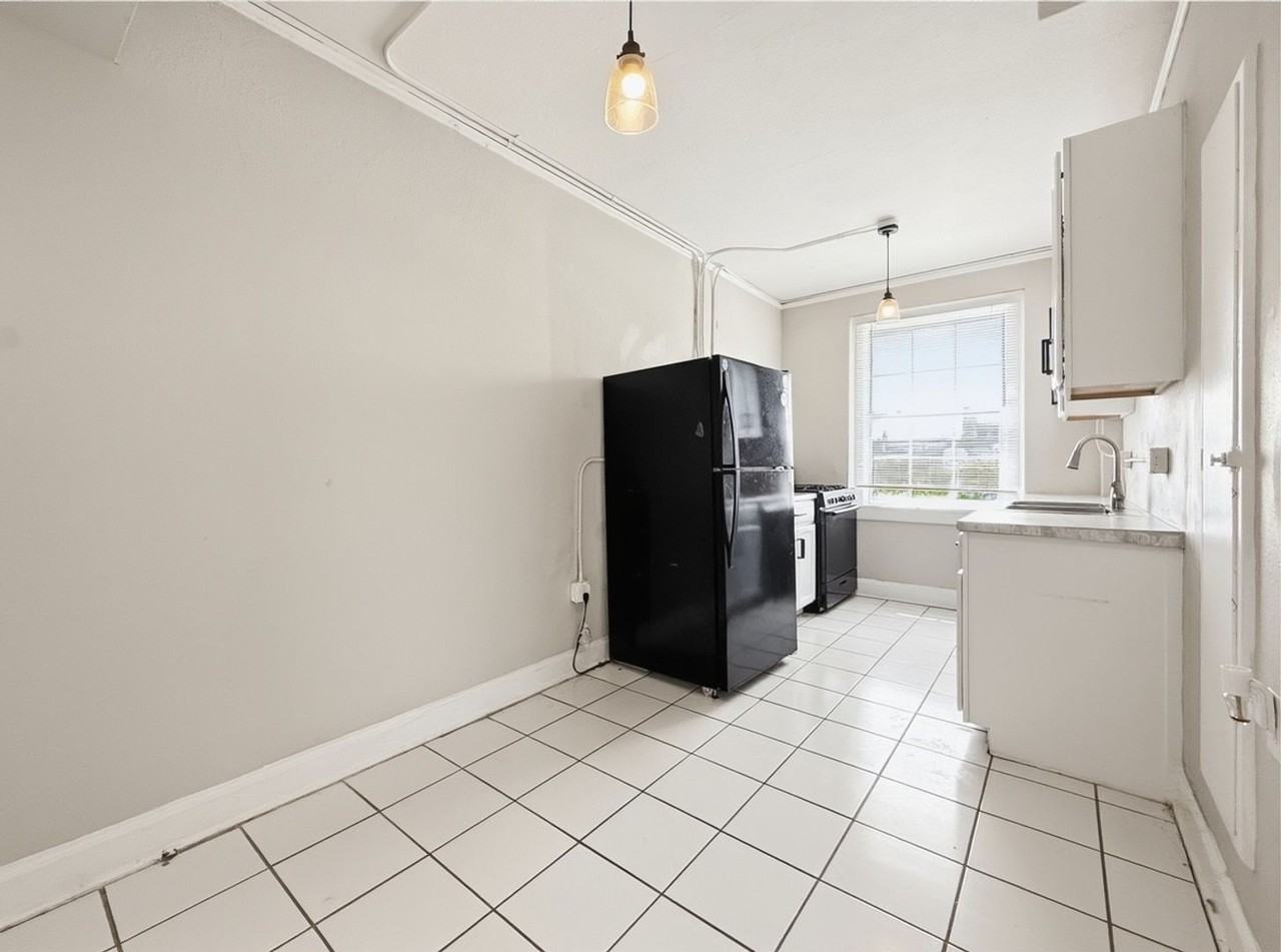 876 Mulberry St #4F - Photo 3 of 18