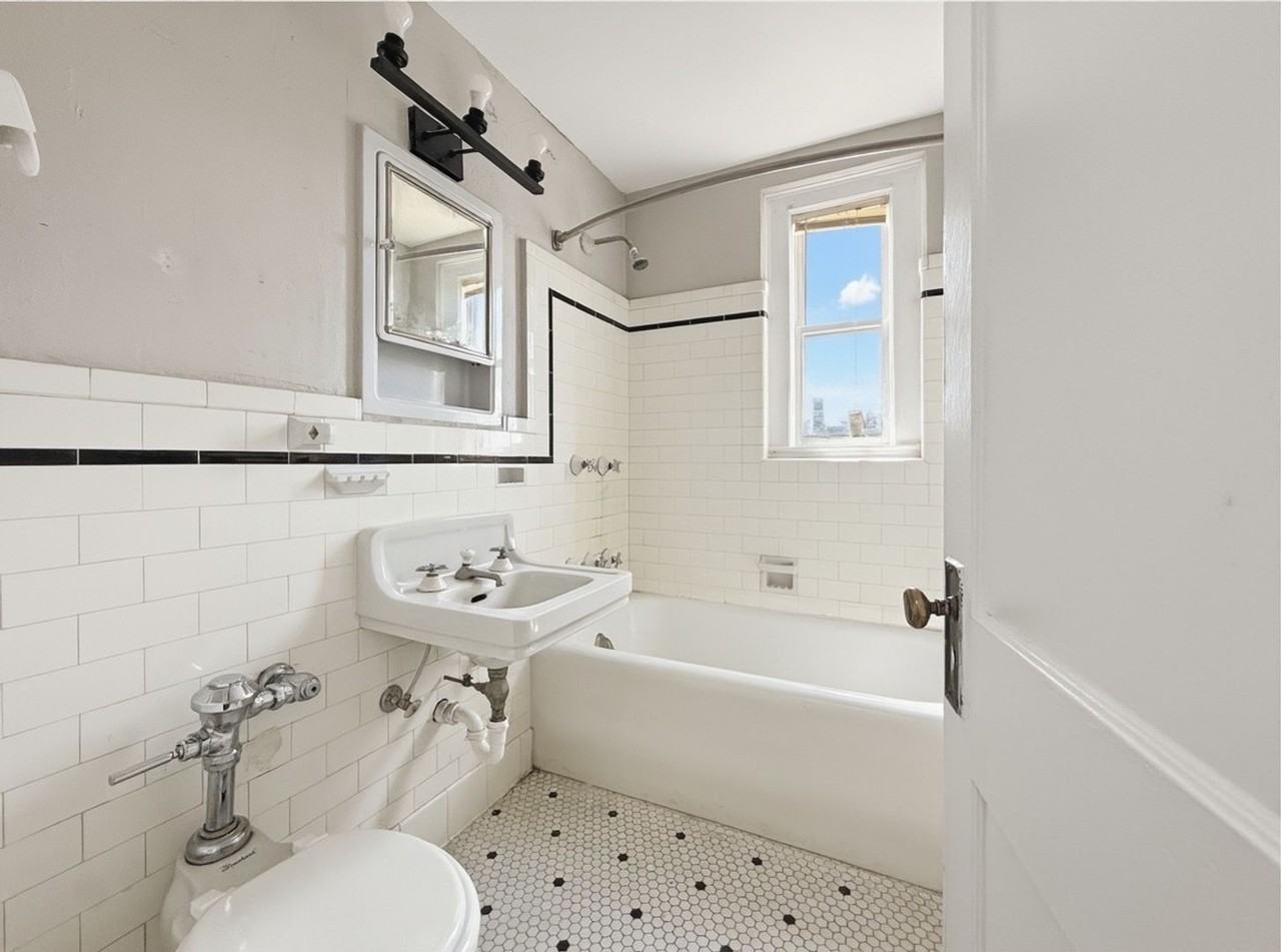 876 Mulberry St #4F - Photo 5 of 18