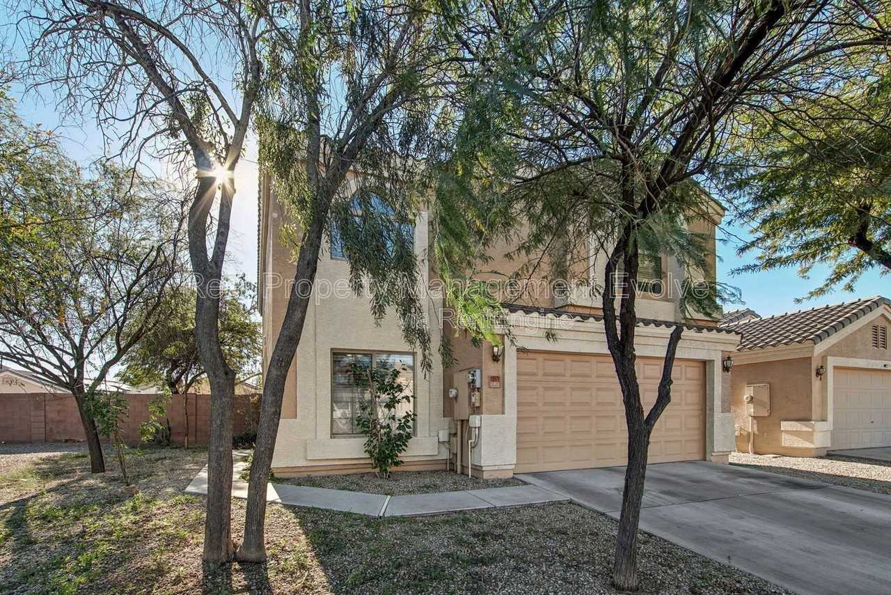 12571 W Mauna Loa Ln - Photo 3 of 38