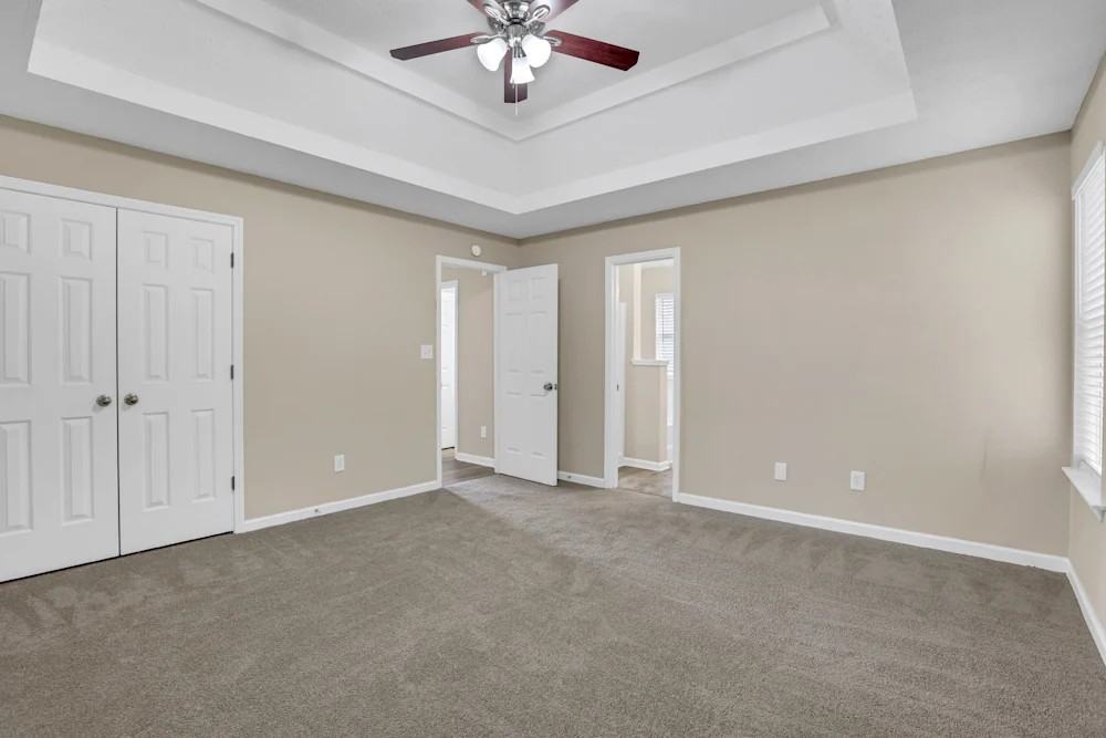3261 Sugar Creek Falls Avenue Southeast - Photo 4 of 8