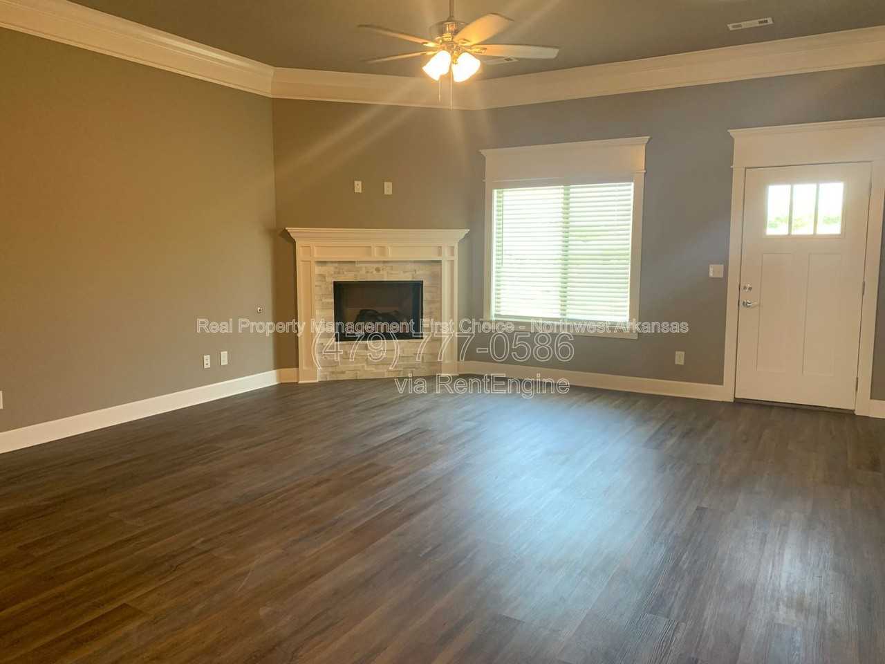 537 Buckboard Rd - Photo 4 of 20