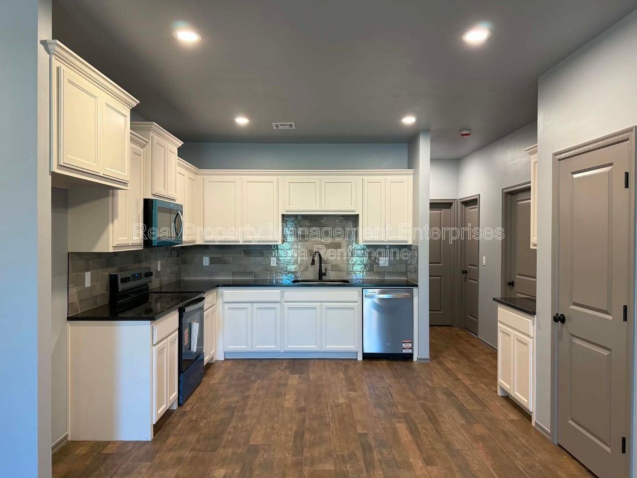29168 Osage Hills Dr - Photo 3 of 28