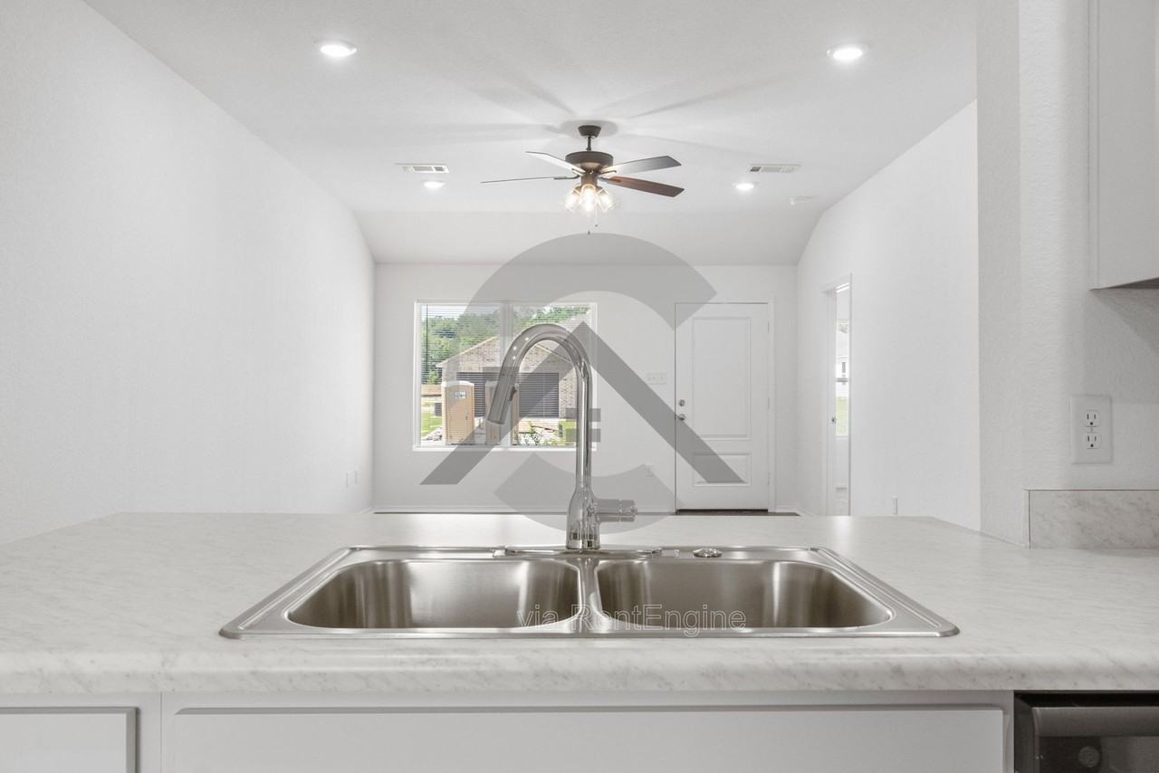 11 E Reliance Ct - Photo 5 of 16
