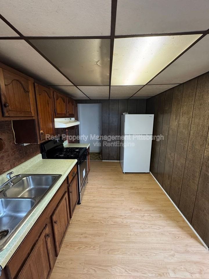 2812 Edwards Way - Photo 6 of 14